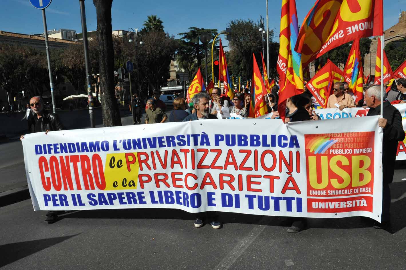 18.10.13- striscione sciopero universita